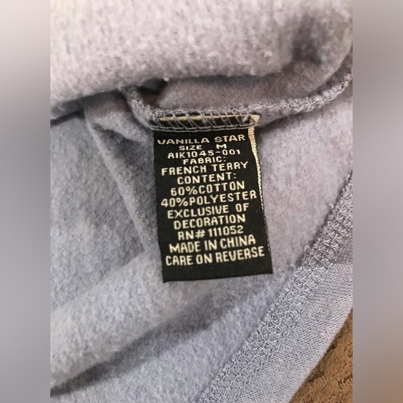 NWOT Vanilla Star Soft Periwinkle Shoulder Cut-Out Drawstring Cropped Hoodie - M - Picture 5 of 6